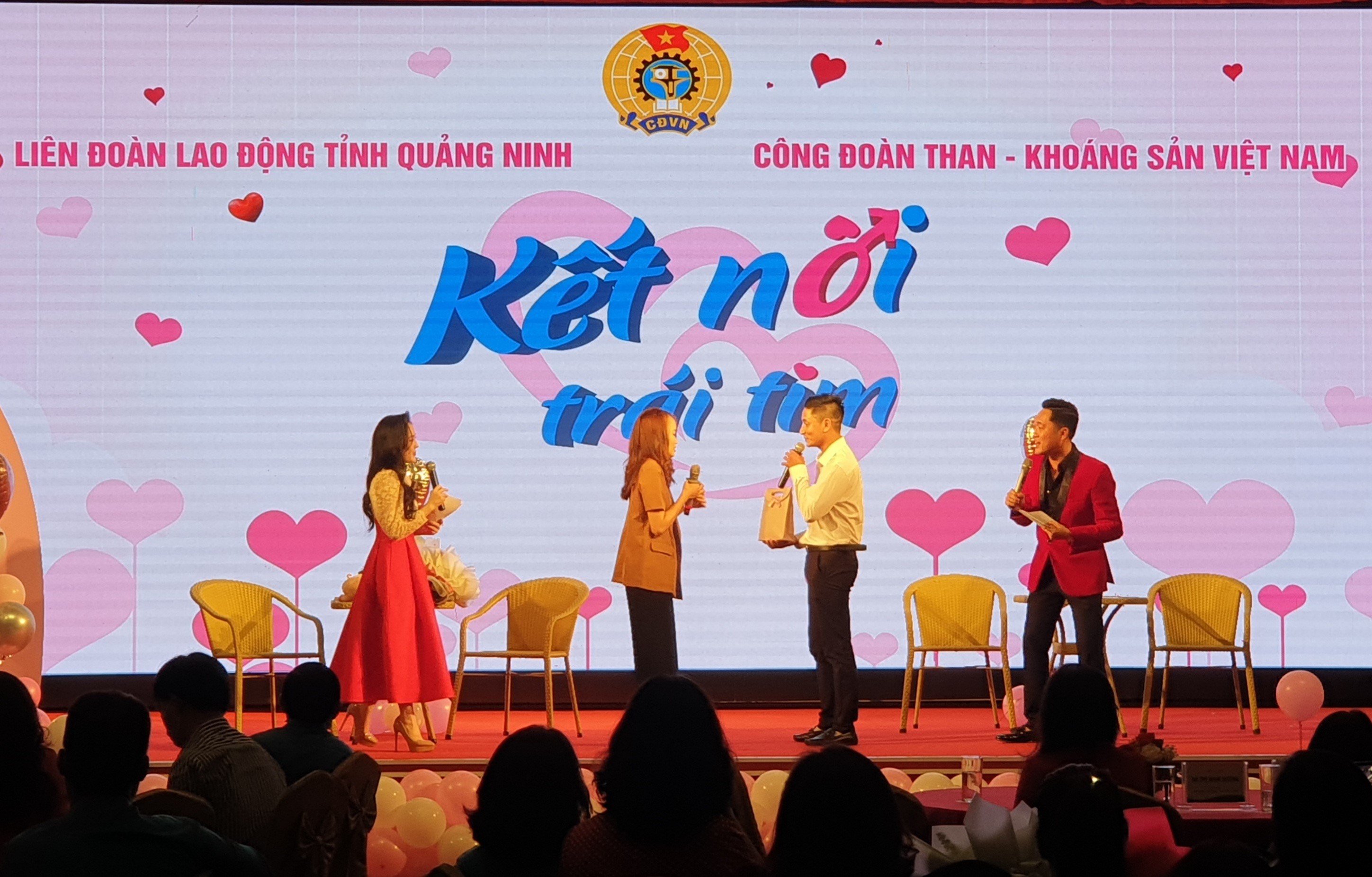 Se duyên cho thợ mỏ Quảng Ninh