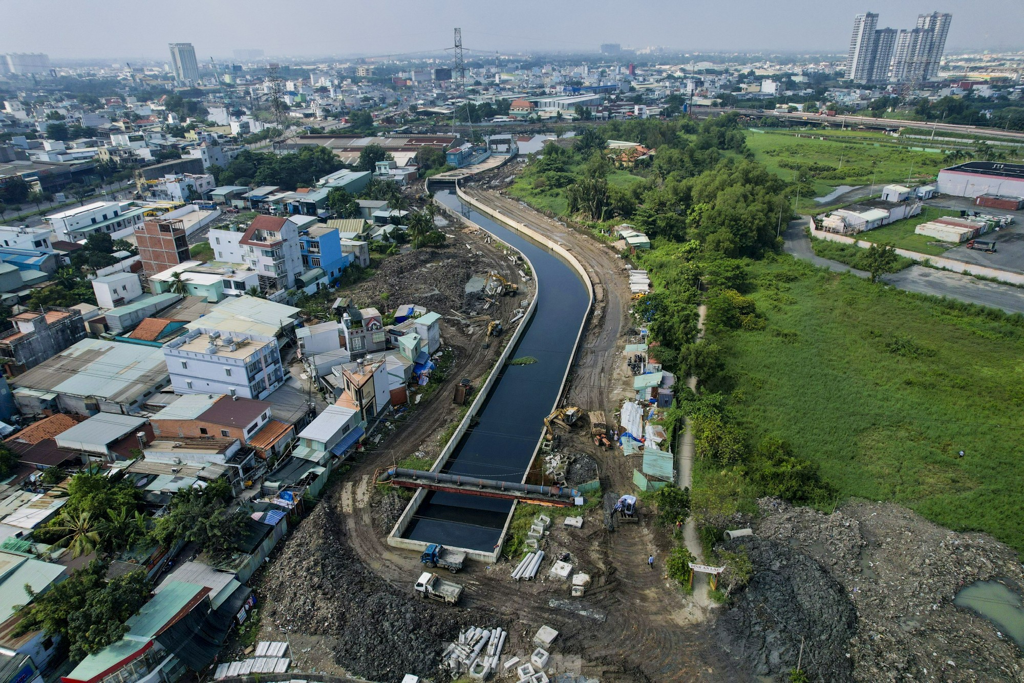 Rạch chống ngập gần 900 tỷ ở TPHCM lộ rõ hình hài