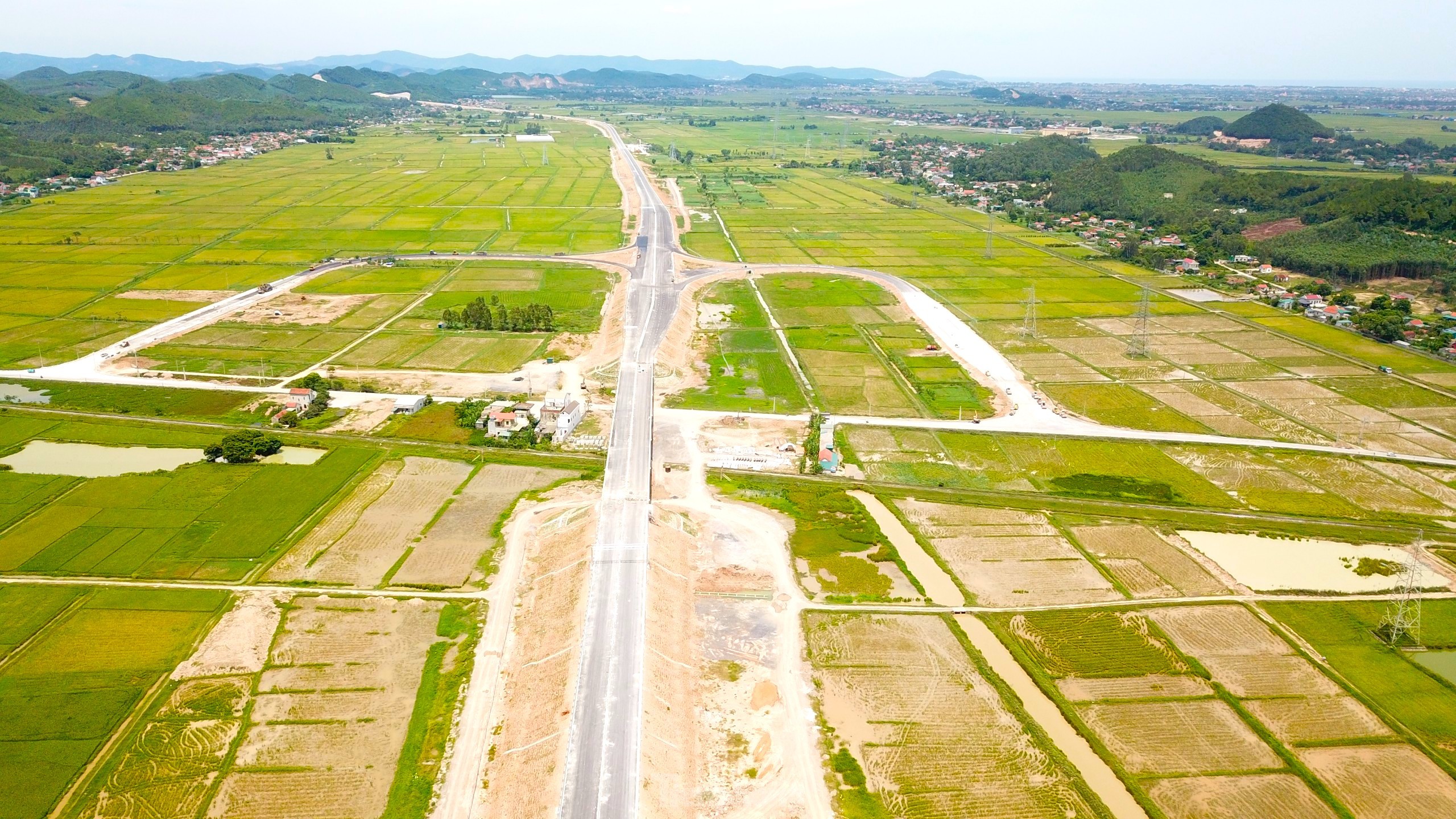 Nhiều bất cập tại dự án cao tốc Bắc Nam đoạn qua thị xã Hoàng Mai, Nghệ An