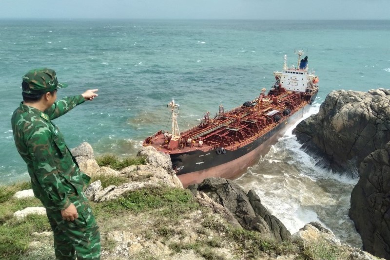 Nguyên nhân tàu nước ngoài gần 14.000 tấn trôi vào đảo Cù Lao Chàm