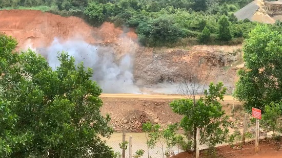 Người dân ở Gia Lai bất an với việc nổ mìn khai thác đá