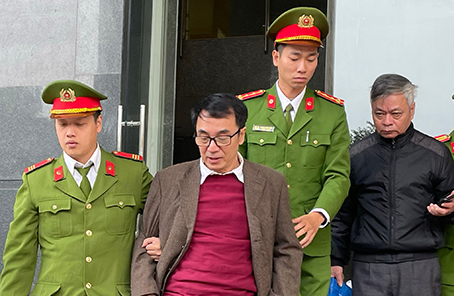 Hoãn phiên tòa xét xử kêu oan của cựu Cục phó Quản lý thị trường Trần Hùng