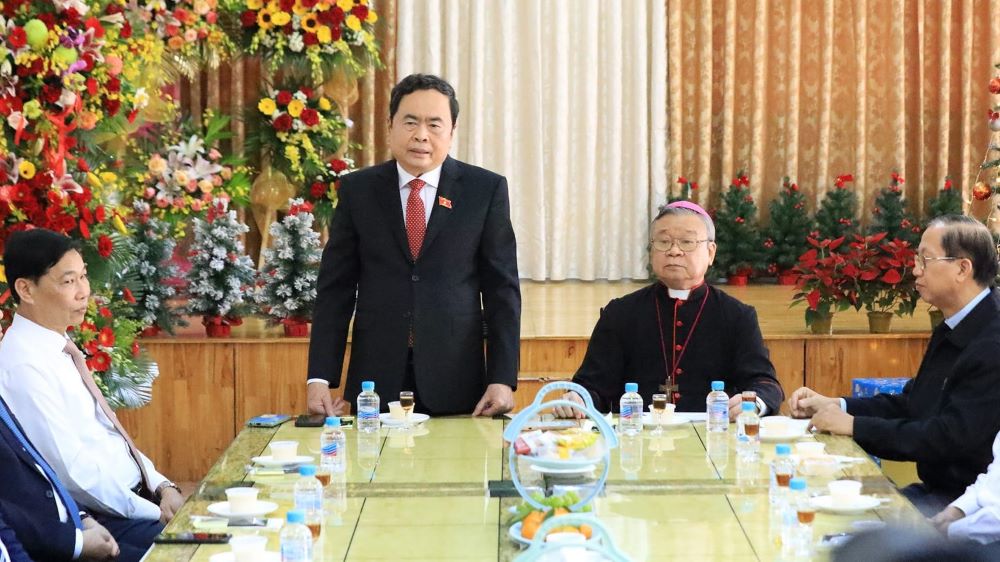 Phó Chủ tịch Thường trực Quốc hội thăm Tòa Giám mục Giáo phận Cần Thơ