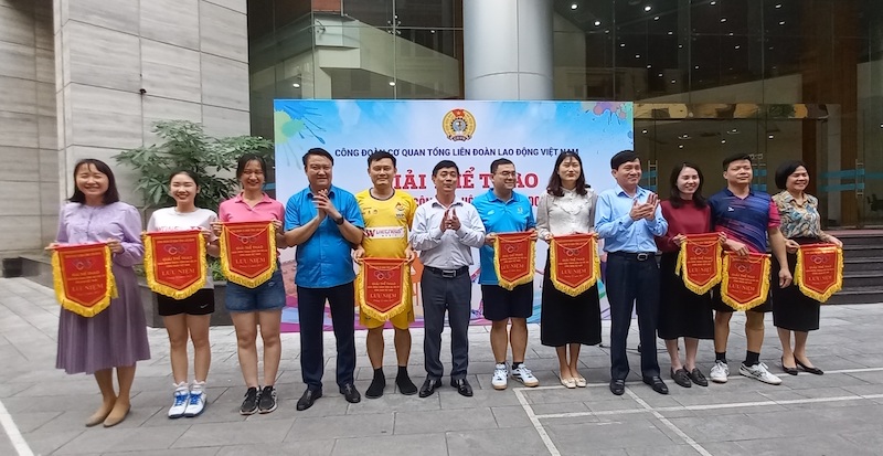 Sôi động giải thể thao chào mừng thành công Đại hội XIII Công đoàn Việt Nam