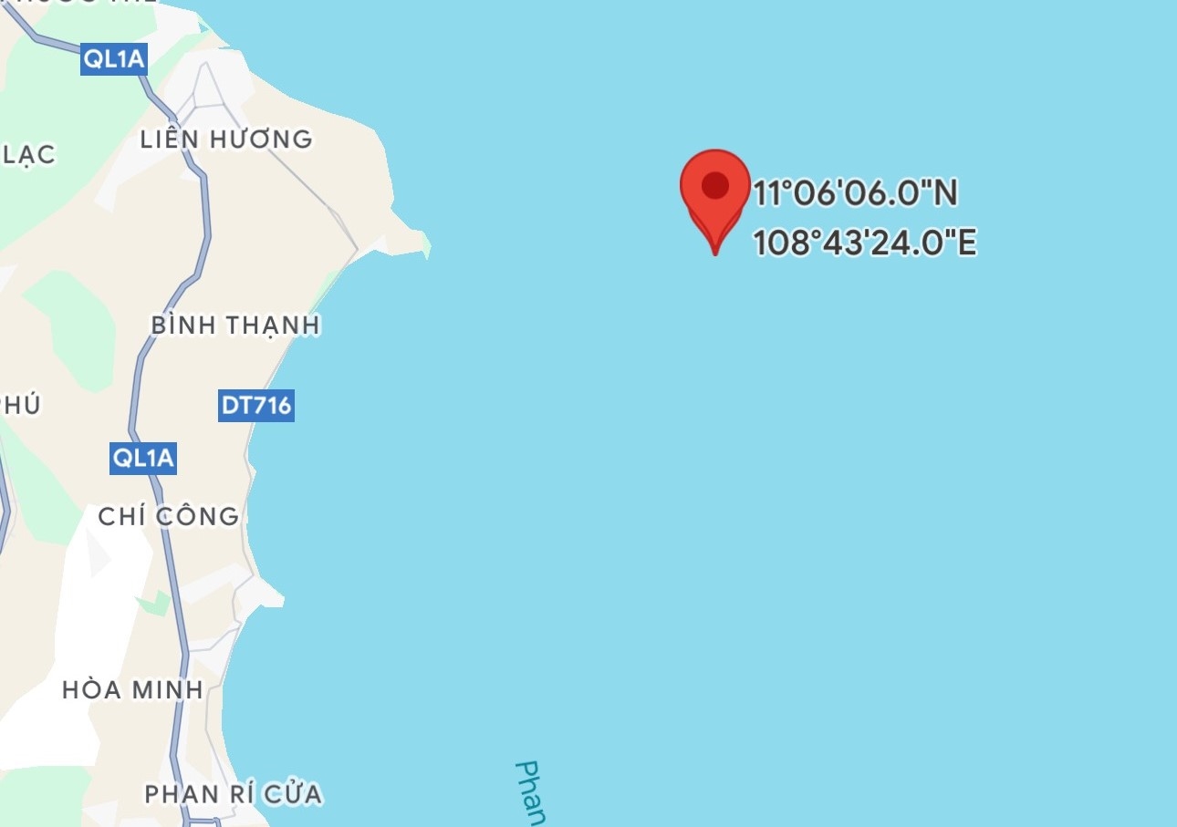 Tàu cá bị tàu hàng đâm chìm trên biển Bình Thuận