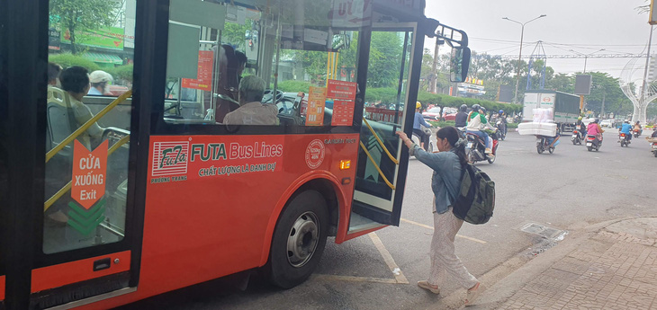 Cần Thơ mở hai tuyến xe buýt mới phục vụ người dân đi lại dịp Tết