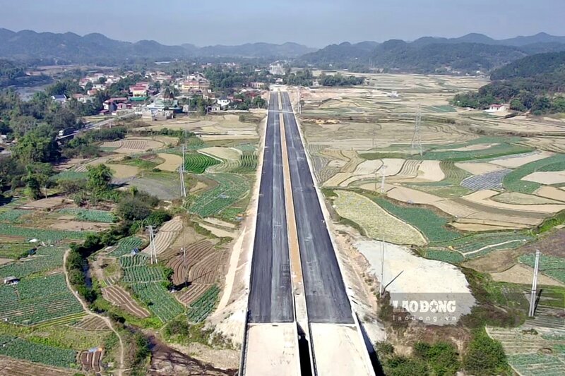 Chuyện buồn từ việc giải phóng mặt bằng dự án đường 988 tỉ đồng ở Lạng Sơn