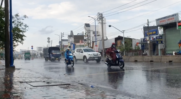 TP.HCM: TP Thủ Đức, Hóc Môn mưa lớn trong chiều nay