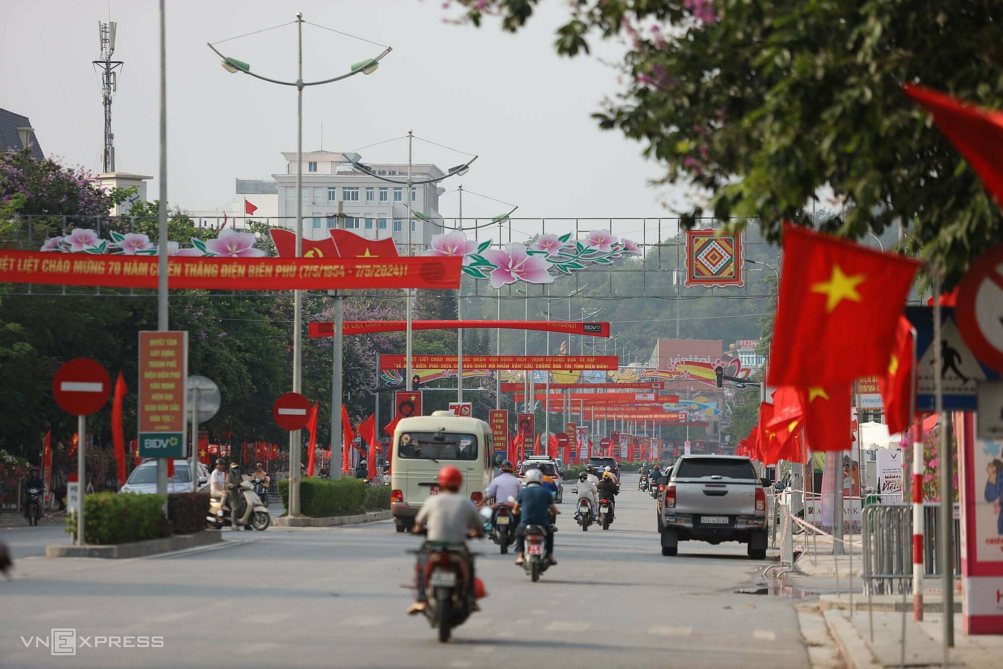 Cấm nhiều tuyến đường dịp kỷ niệm 70 năm chiến thắng Điện Biên Phủ