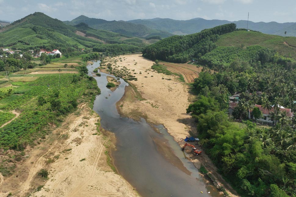 Bình Định siết chặt đấu giá, ngăn vật liệu lậu lọt vào dự án