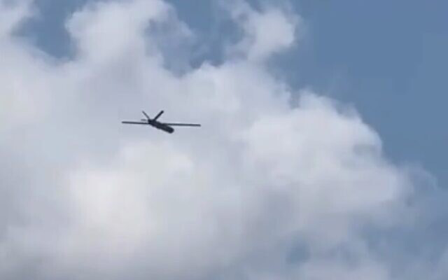 Nhóm Hezbollah phóng rocket và drone tấn công miền bắc Israel