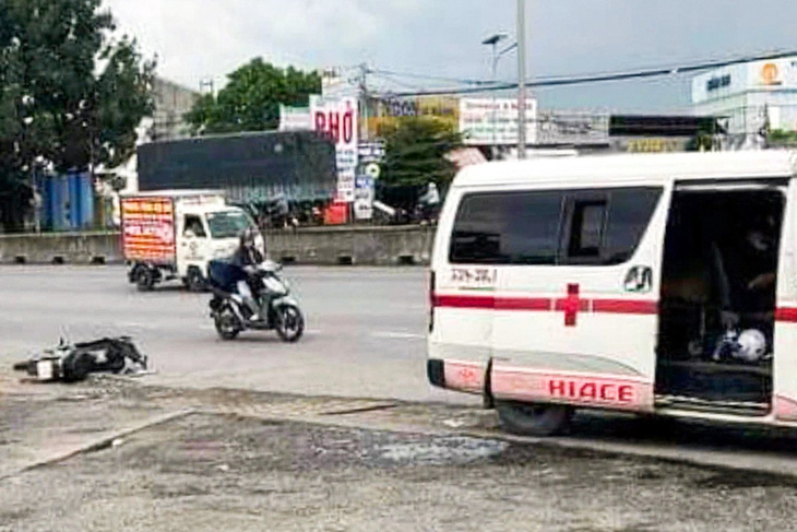 Cho xe tông vào vách núi để tránh gây tai nạn, bao nhiêu tài xế chọn cách này?