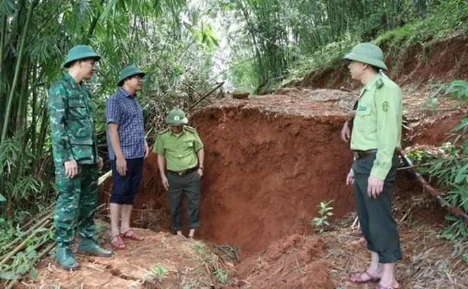 Dỡ nhà, di dời 115 hộ dân vì nhiều quả đồi sạt lở