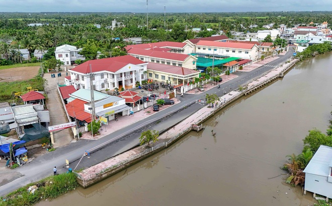 Khảo sát điểm sạt lở nguy cơ cao, đề xuất công bố tình huống khẩn cấp