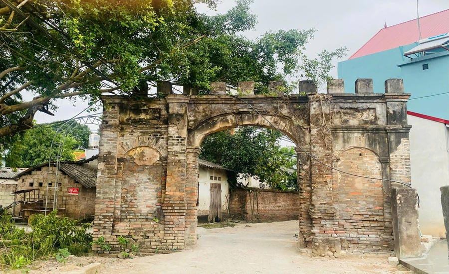 Thăng trầm di tích dòng họ Vi ở Bản Chu