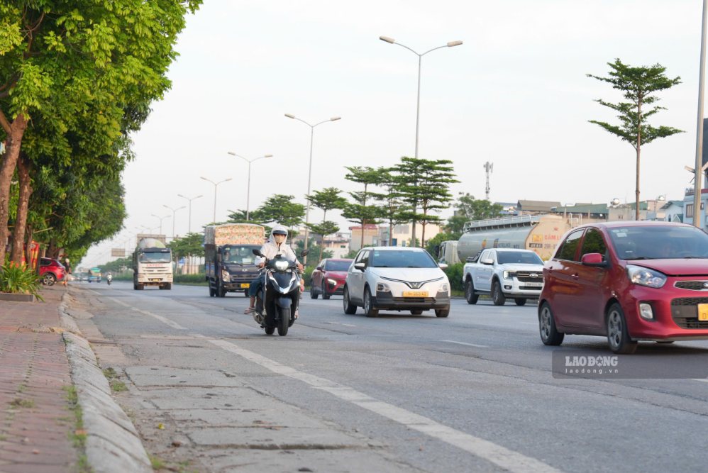 Lượng phương tiện đổ về Hà Nội tăng: Nơi ùn ứ, nơi thông thoáng