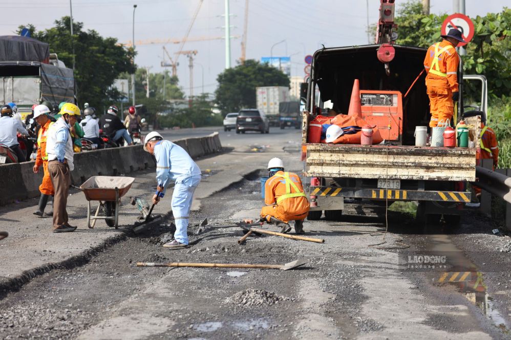 Ùn tắc kéo dài ở cửa ngõ phía Đông TPHCM
