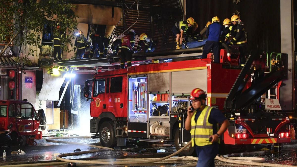 Cháy tầng hầm cửa hàng khiến ít nhất 39 người chết
