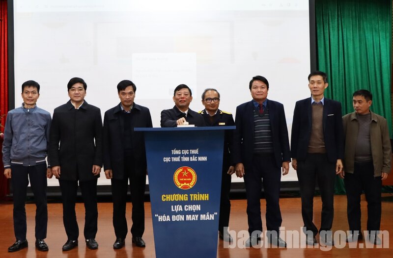 Nhiều người trúng thưởng 'hóa đơn may mắn' từ Cục Thuế tỉnh Bắc Ninh