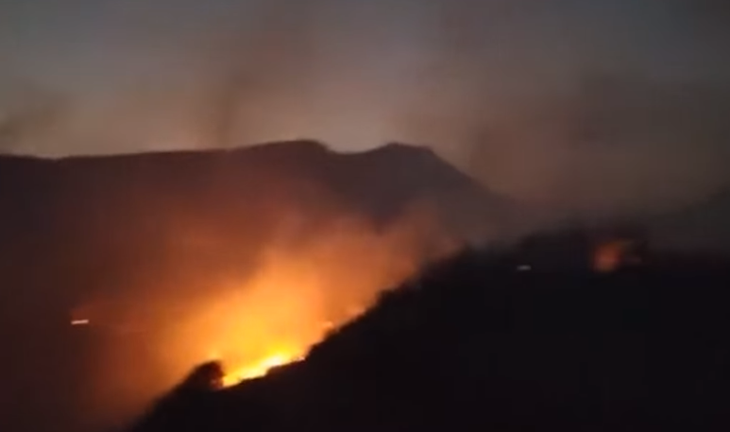 Cháy rừng ở vườn quốc gia Hoàng Liên, huy động hàng trăm người dập lửa
