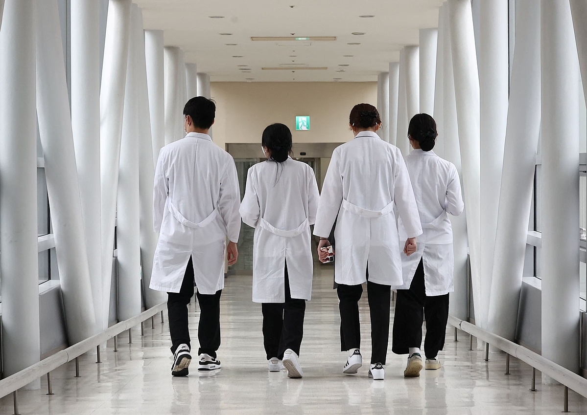 Nhiều bác sĩ Hàn Quốc không đình công bị đe dọa