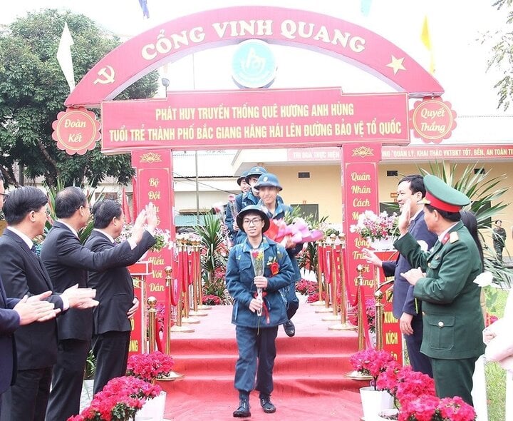 Không chấp hành lệnh nhập ngũ, 2 thanh niên ở Bắc Giang bị phạt 125 triệu đồng