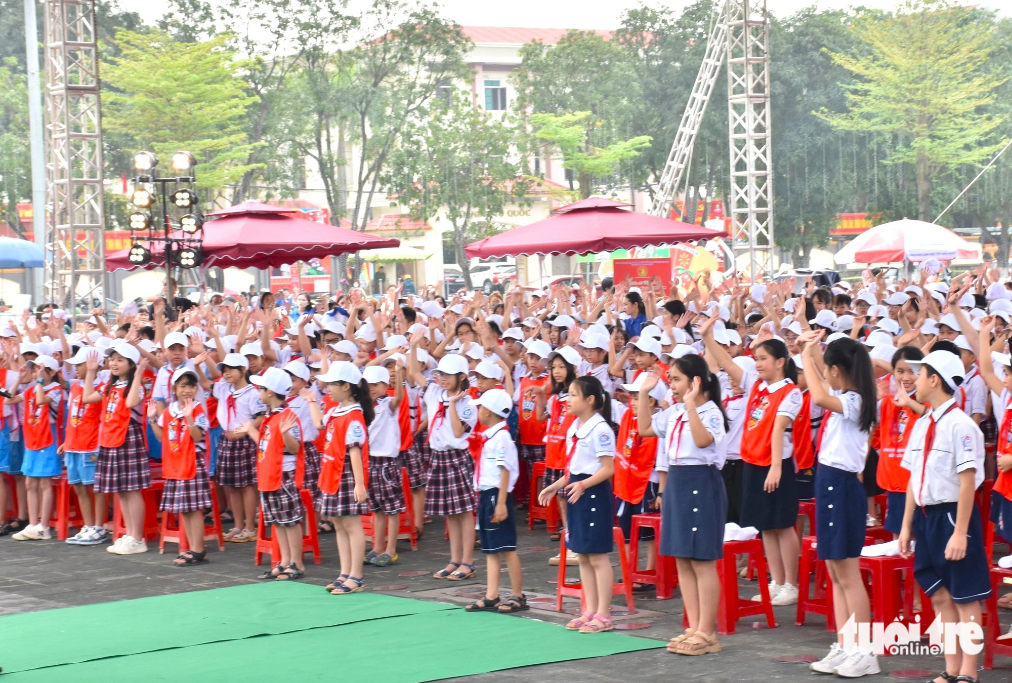 Hàng ngàn học sinh ở Hà Tĩnh hào hứng tham dự ngày hội 'Thiếu nhi vui khỏe'