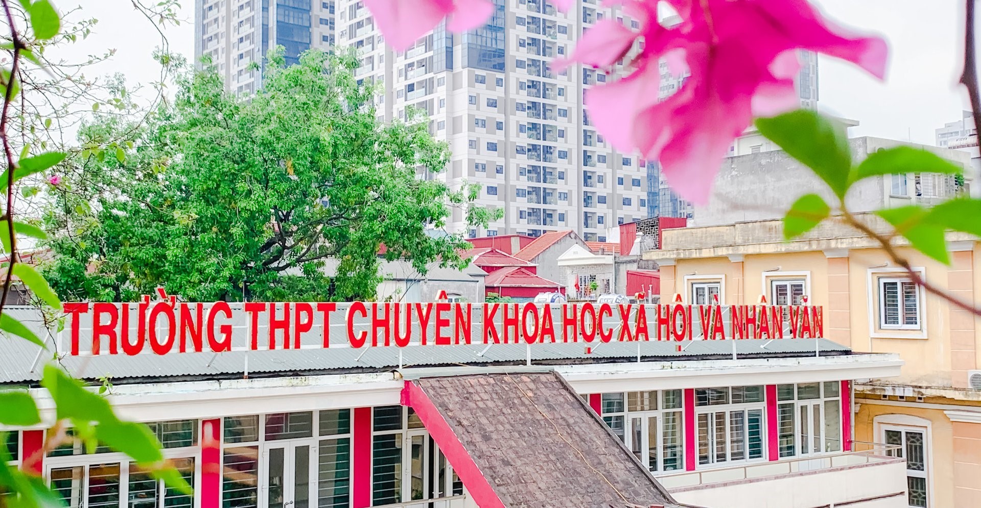 Trường chuyên Khoa học Xã hội và Nhân văn đổi lịch thi lớp 10