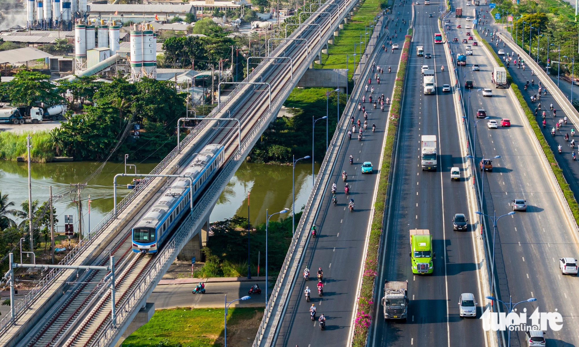 TP.HCM lên phương án kết nối xe buýt, xe đạp... với metro số 1