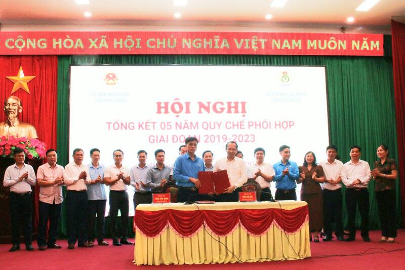 Tổng kết 5 năm thực hiện quy chế phối hợp giữa UBND tỉnh và LĐLĐ Hà Giang