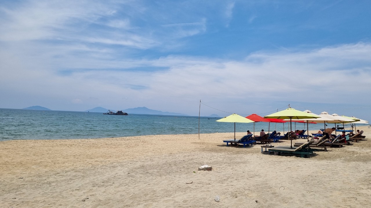 Du khách nước ngoài tắm biển đột quỵ tử vong ở Quảng Nam