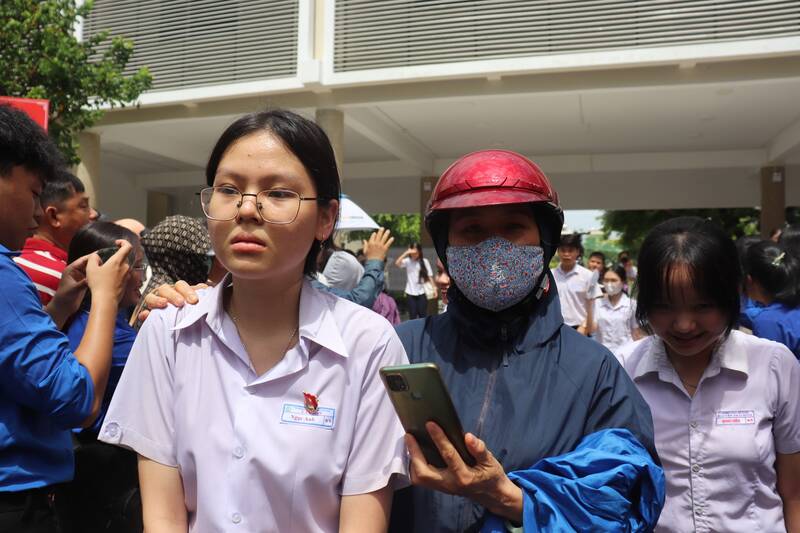Đề thi Toán ở Đà Nẵng dễ hơn, thí sinh tự tin làm bài