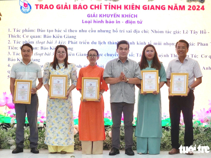 Báo Tuổi Trẻ đạt giải ba và khuyến khích Giải báo chí tỉnh Kiên Giang