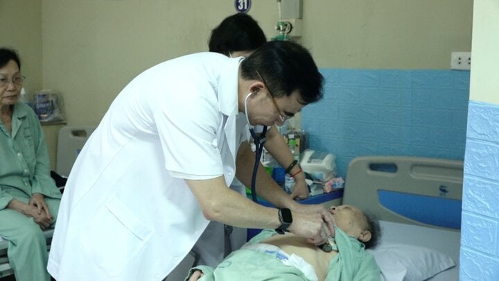 GS Nguyễn Quang Tuấn: Tôi sai đã phải trả giá, giờ tôi muốn khám bệnh cứu người