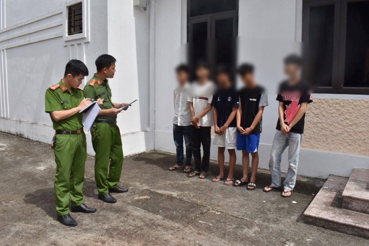 Tạm giữ 5 thanh thiếu niên gây rối trật tự tại Ninh Bình khiến 1 người tử vong