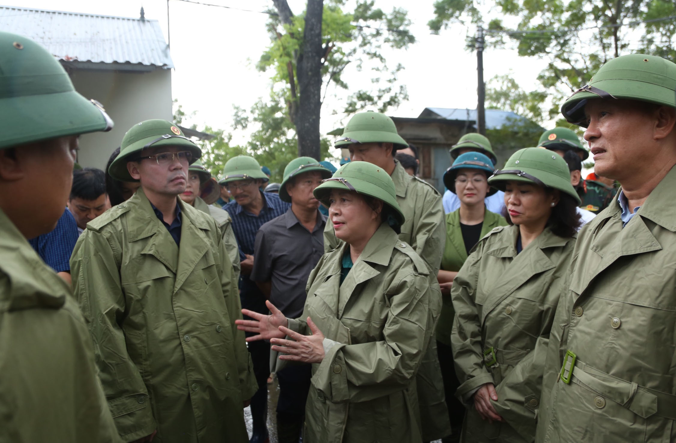 Bí thư Hà Nội yêu cầu di dời hàng nghìn dân vùng ngập lụt